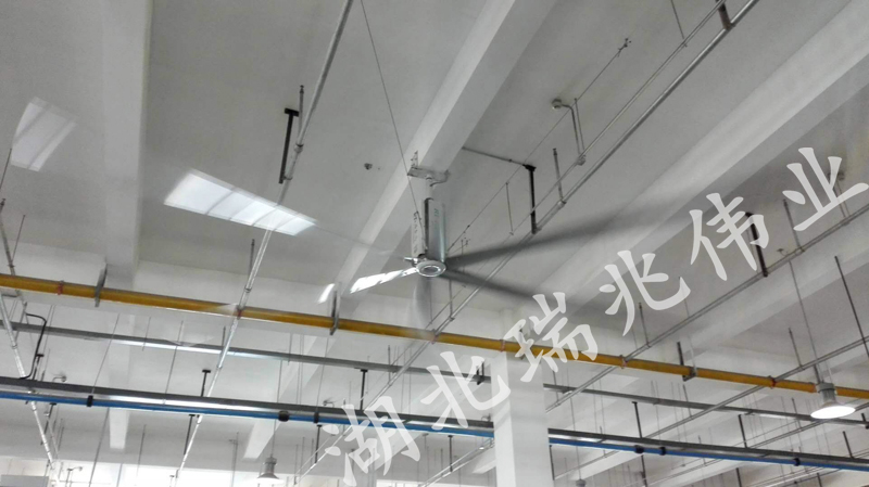 大型仓库如何降温？ 一台工业大风扇帮您搞定所有问题